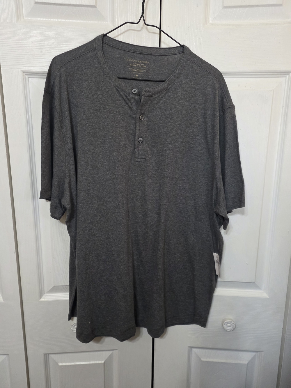 Banana Republic Charcoal Gray Short-Sleeve Henley